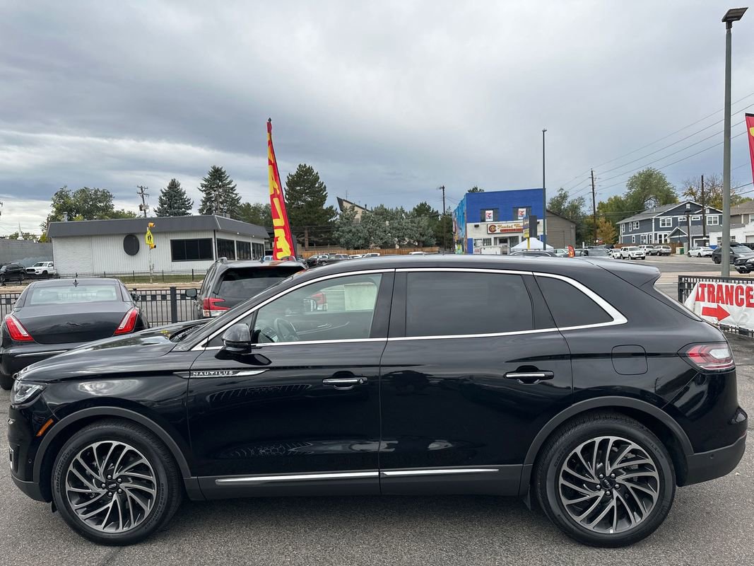 Used 2019 Lincoln Nautilus Reserve image 10