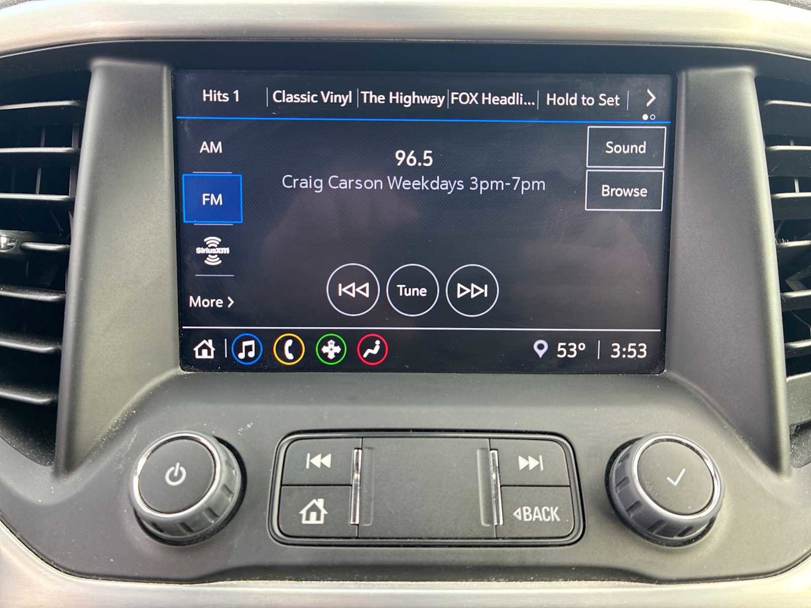 Certified 2022 GMC Acadia SLE w/ Driver Convenience Package image 13