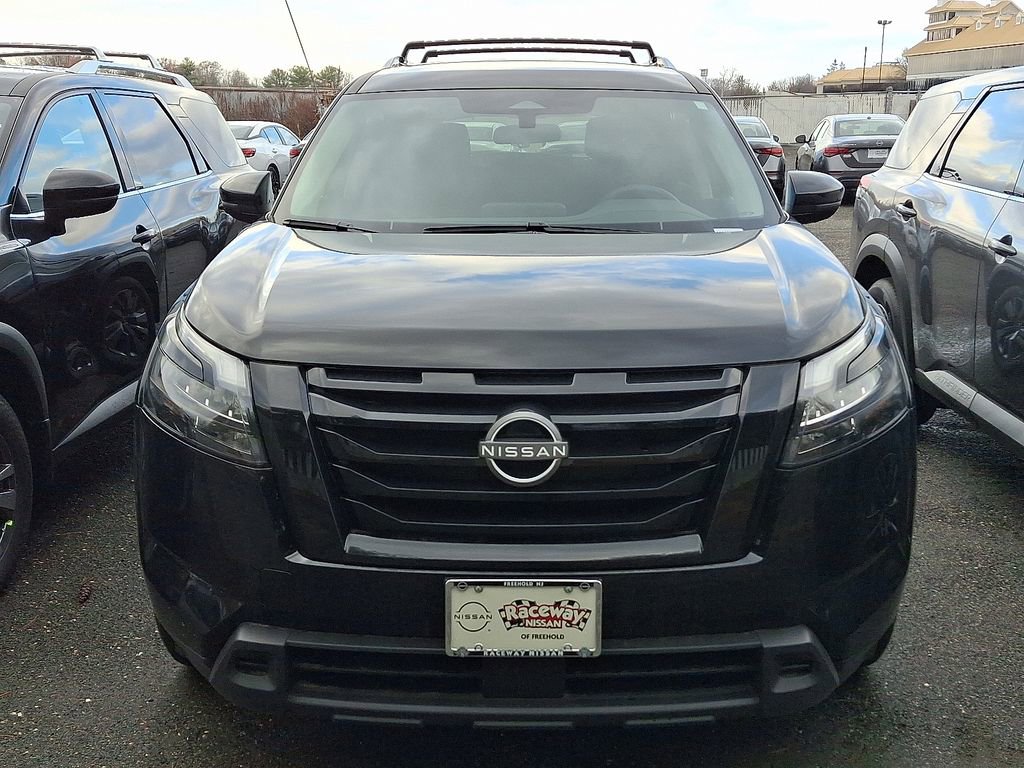 New 2025 Nissan Pathfinder SV w/ Black Appearance Package image 3