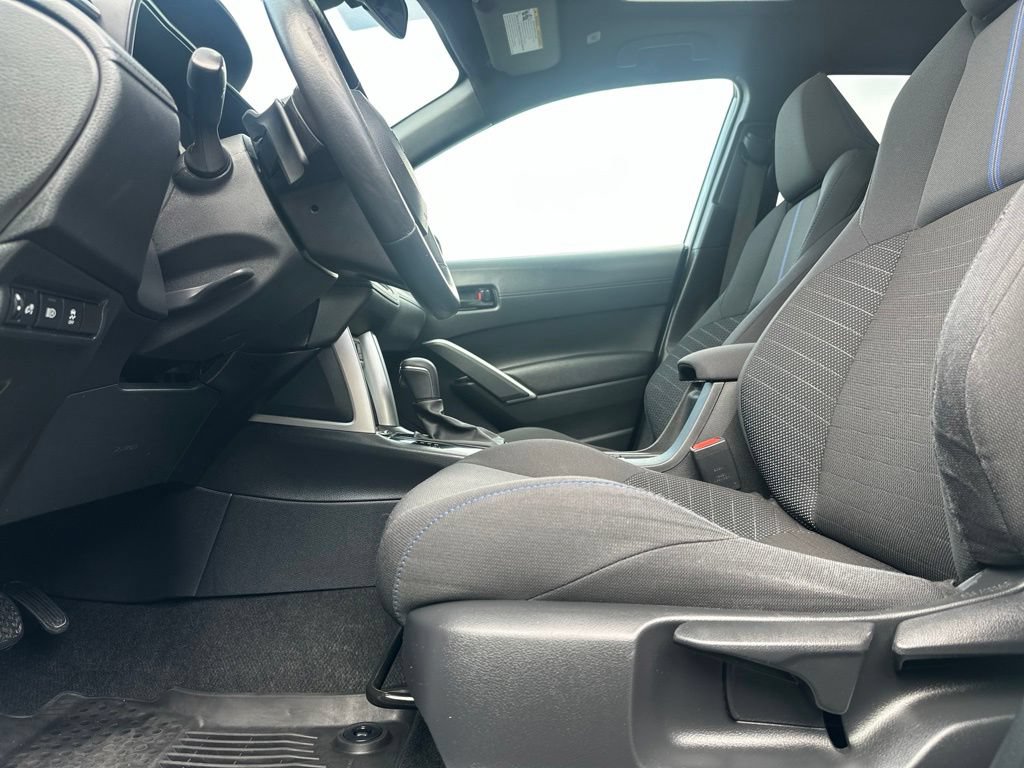 Certified 2023 Toyota Corolla Cross AWD Hybrid w/ Moonroof Package image 22