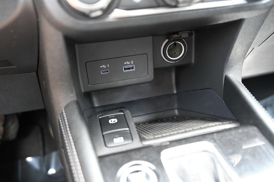 Used 2023 Nissan Kicks SV image 23