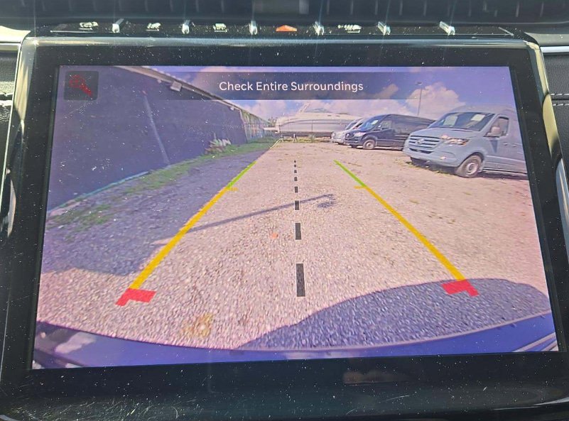 Used 2022 Jeep Grand Cherokee Limited AWD/4WD image 12