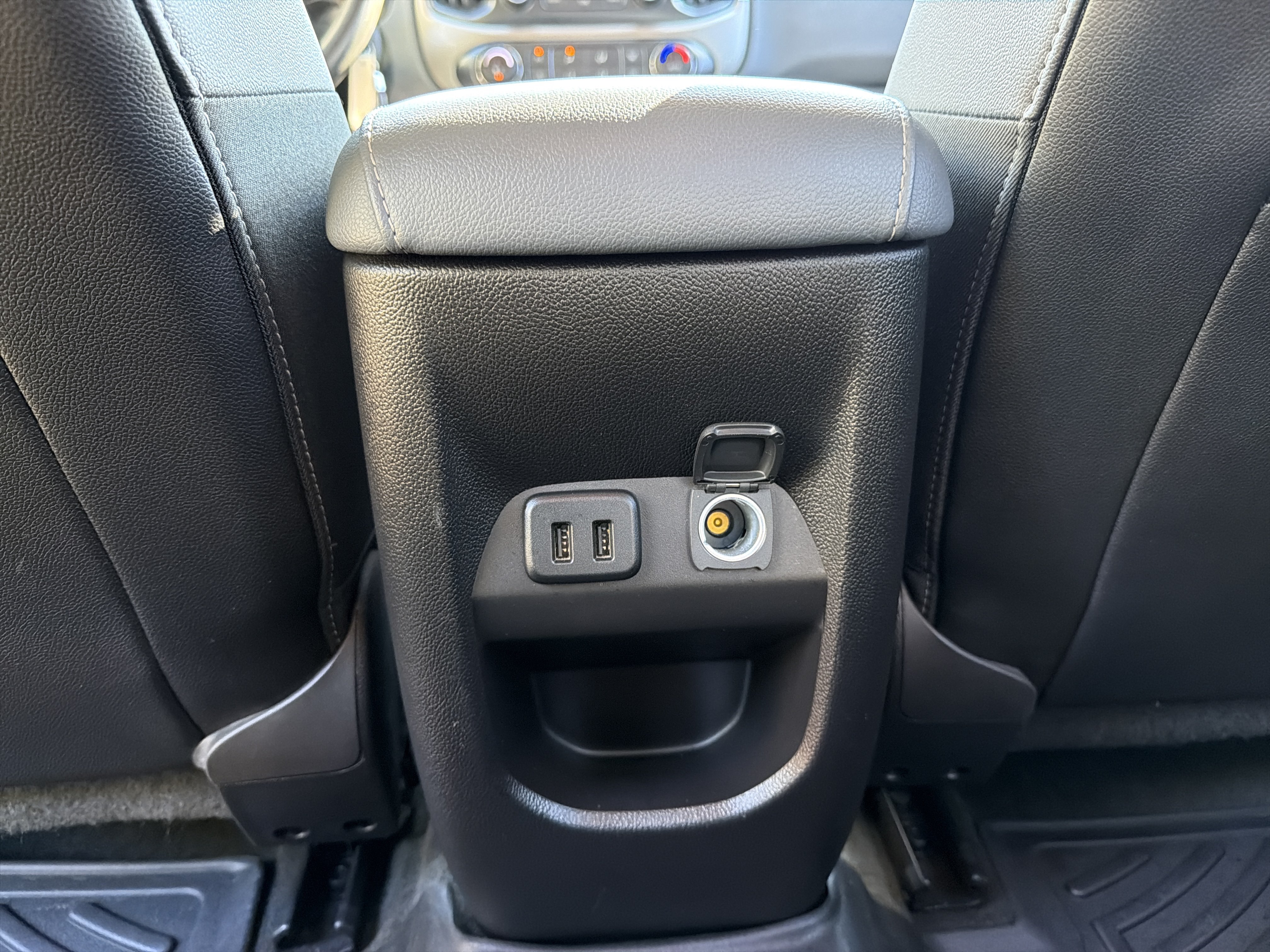 Used 2018 Chevrolet Colorado Z71 RWD image 28