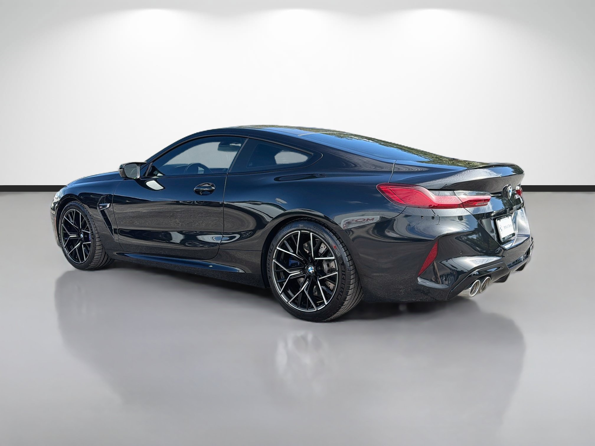 Used 2020 BMW M8 Coupe w/ M Driver's Package AWD/4WD image 5