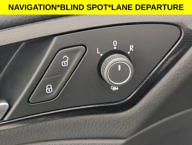 Used 2019 Volkswagen Golf R 4-Door image 10