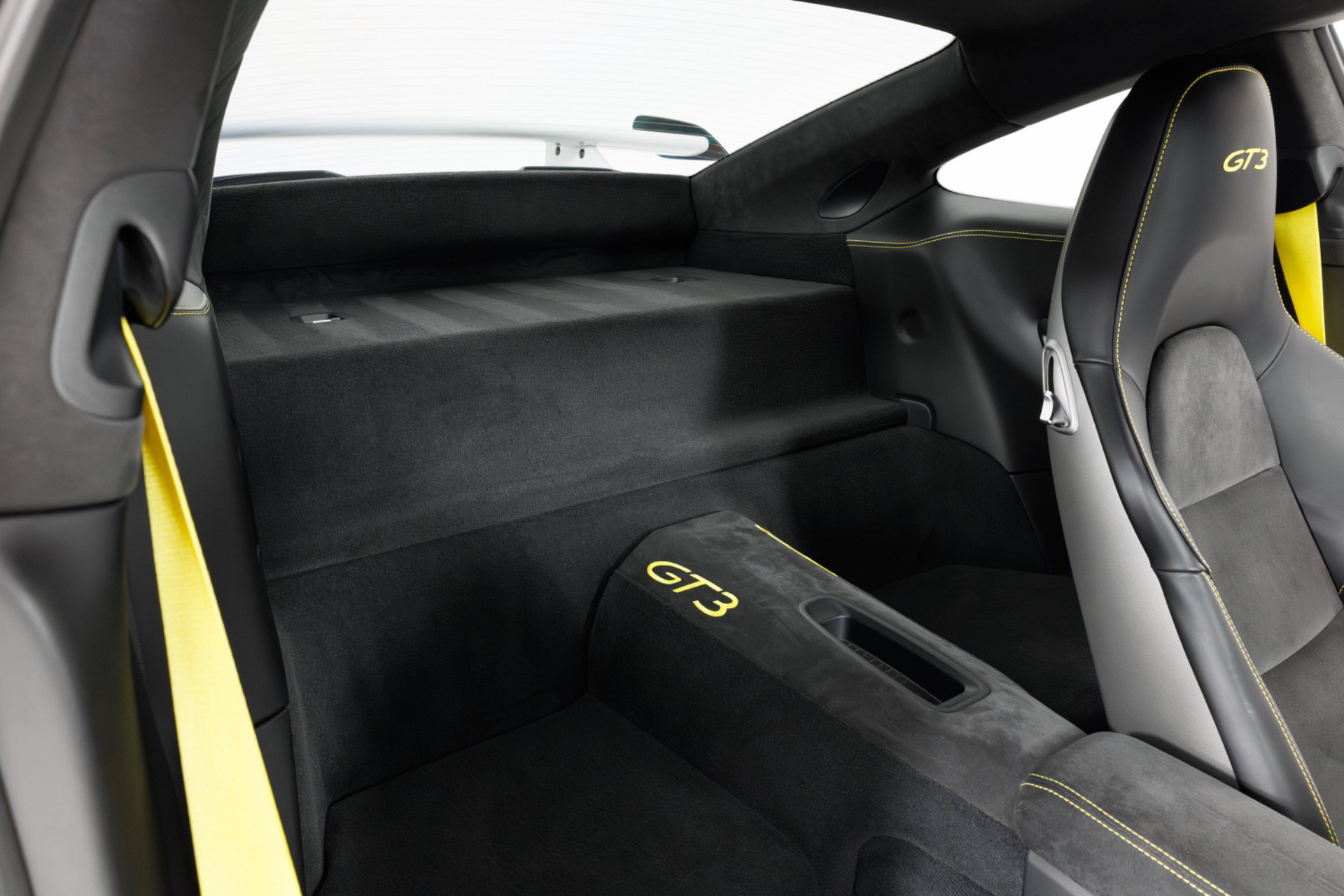 Used 2018 Porsche 911 GT3 RWD image 46