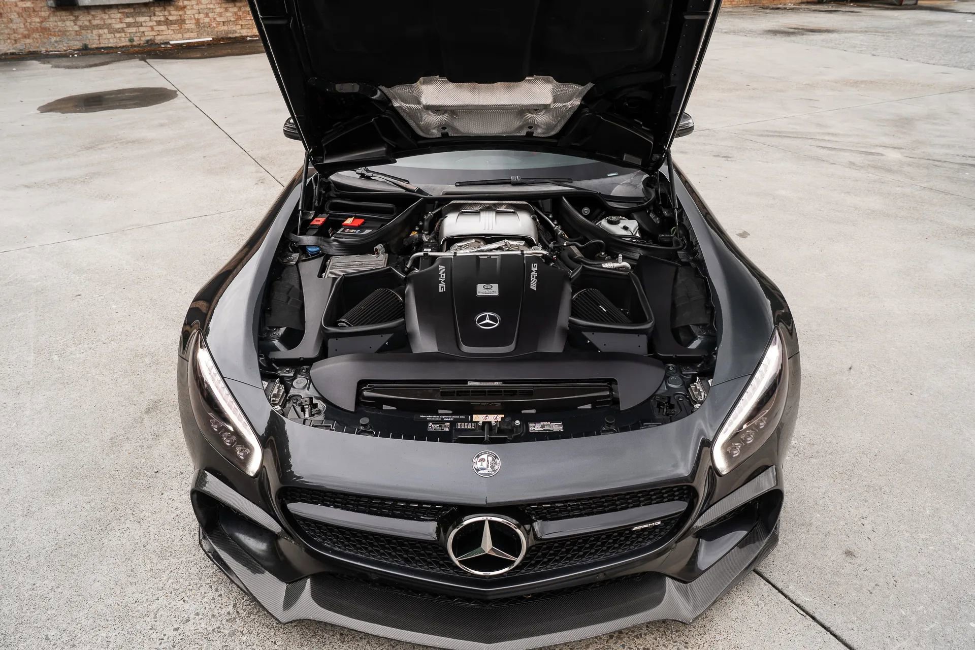 Used 2016 Mercedes-Benz AMG GT S w/ Exclusive Interior Package image 18