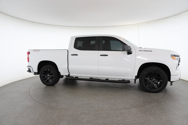 Used 2023 Chevrolet Silverado 1500 Custom image 23
