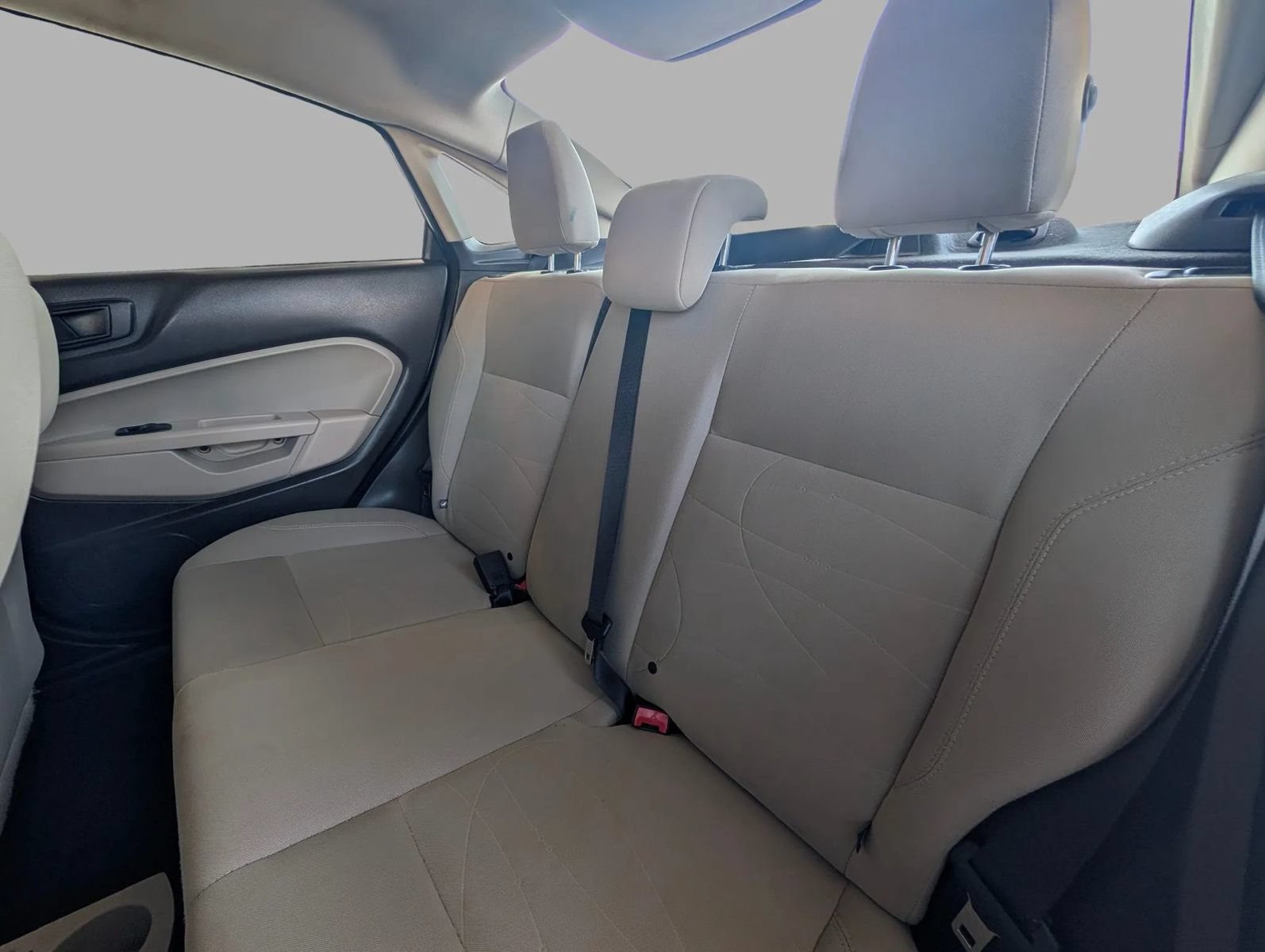 Used 2019 Ford Fiesta SE FWD image 25