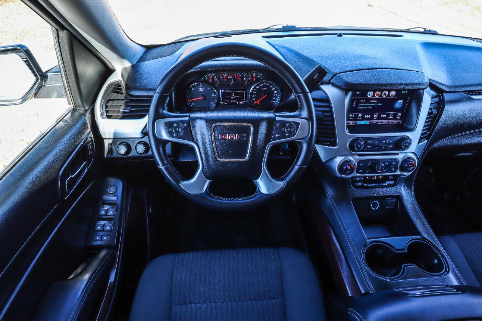 Used 2017 GMC Yukon SLE w/ Convenience Package image 25