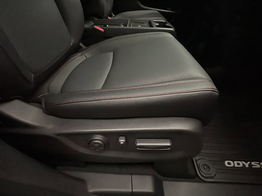 New 2026 Honda Odyssey Sport-L image 17