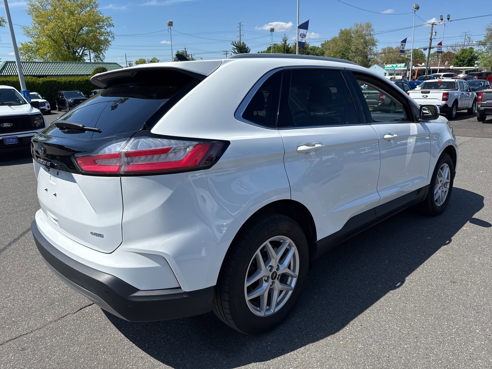 Used 2023 Ford Edge SEL w/ Convenience Package AWD/4WD image 13