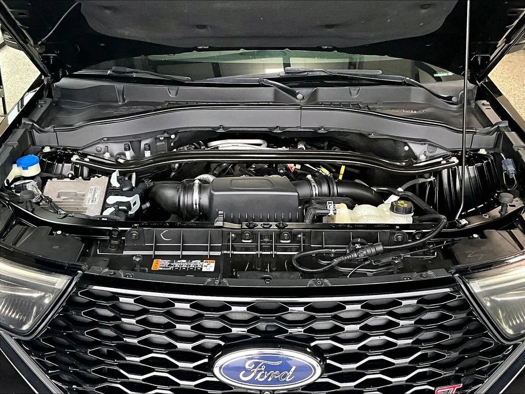 Used 2020 Ford Explorer ST w/ ST Street Pack AWD/4WD image 11