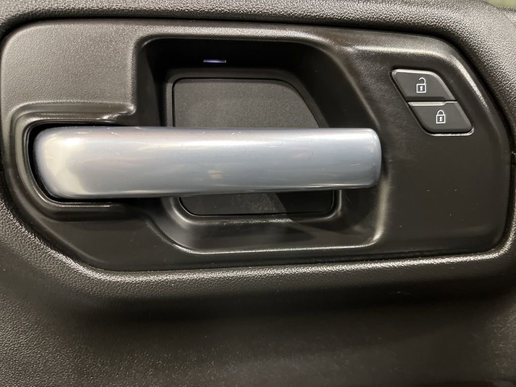 Used 2021 Chevrolet Silverado 1500 LT Trail Boss w/ Convenience Package II image 11