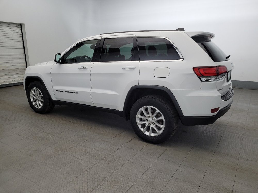 Used 2022 Jeep Grand Cherokee Laredo E w/ Security & Convenience Group AWD/4WD image 3