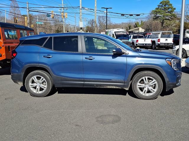 Used 2024 GMC Terrain SLE image 10