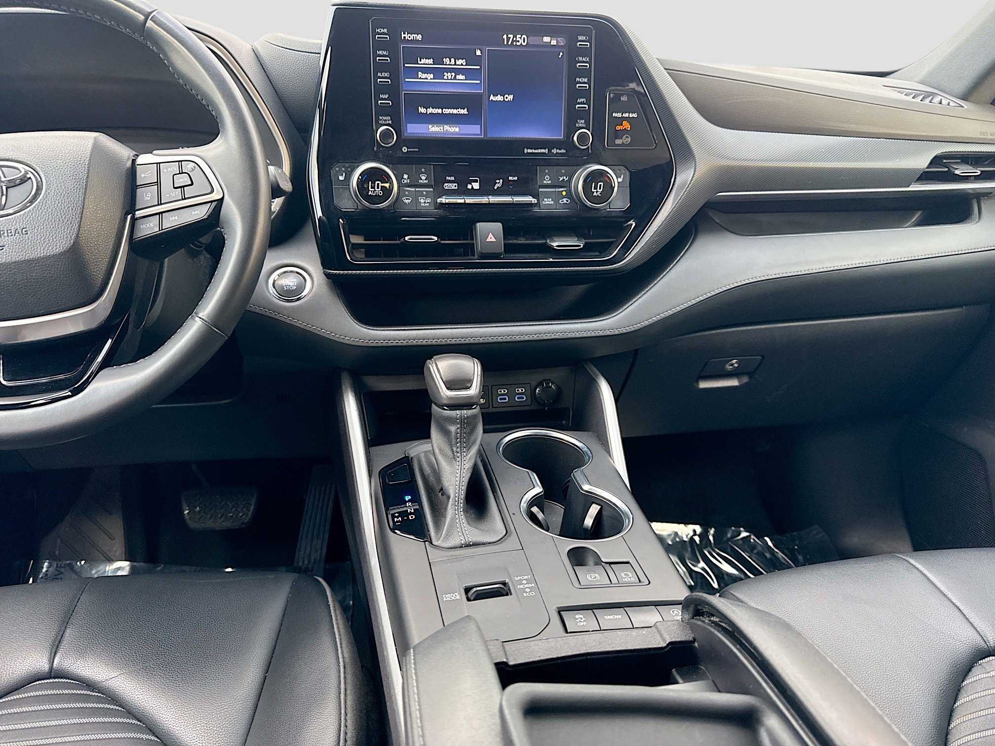 Used 2022 Toyota Highlander XSE image 18