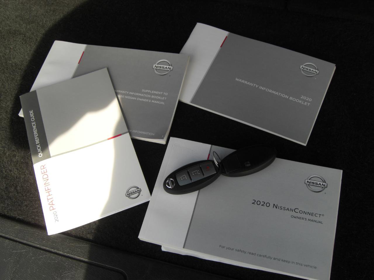 Used 2020 Nissan Pathfinder S image 15