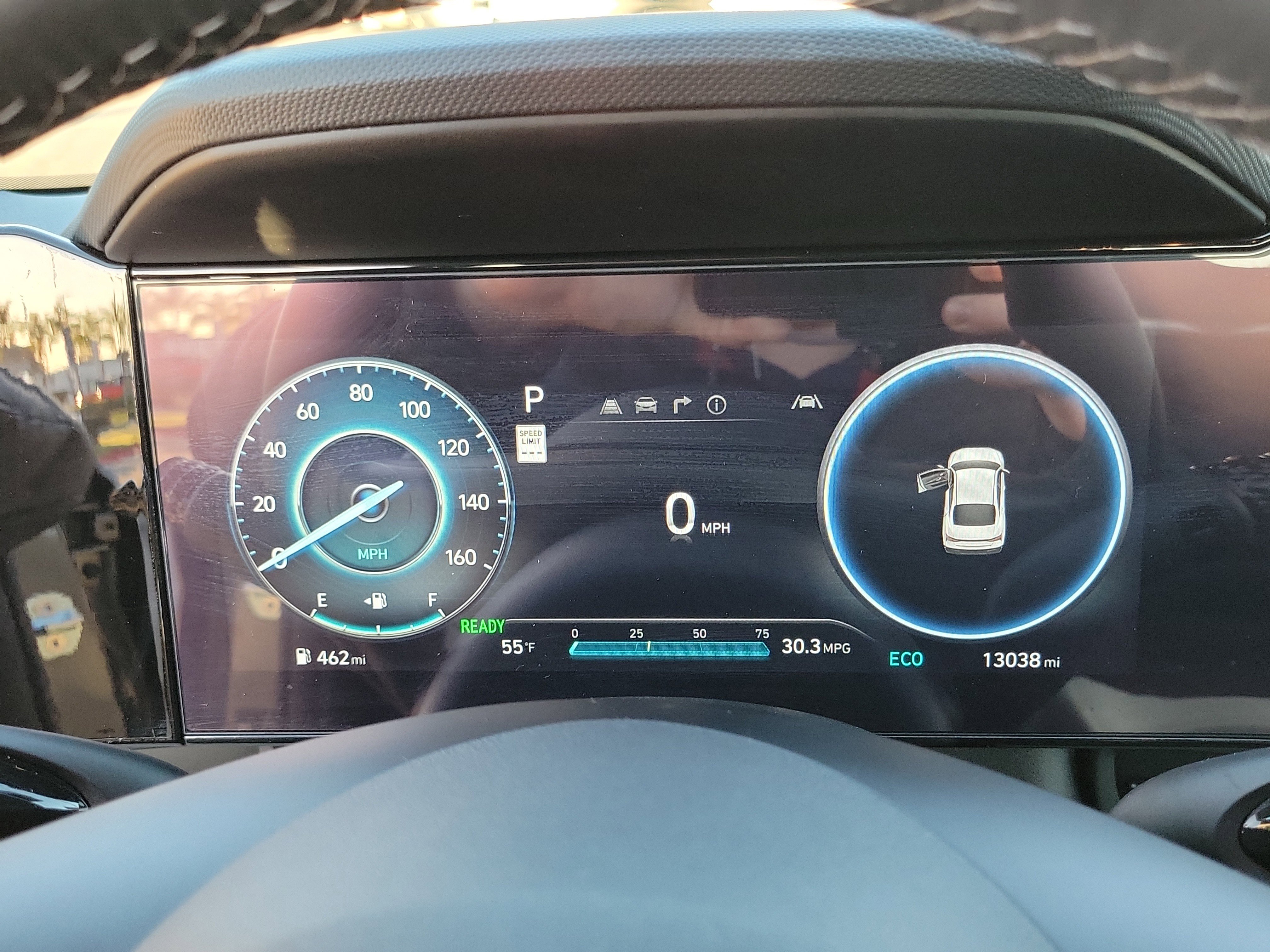 Certified 2025 Hyundai Elantra Limited image 9