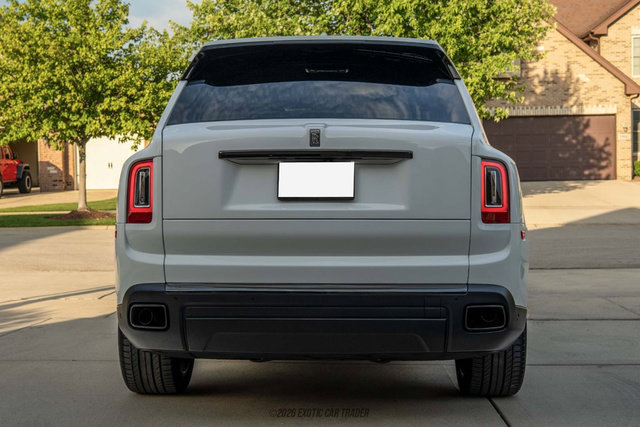 Used 2023 Rolls-Royce Cullinan Black Badge AWD/4WD image 7