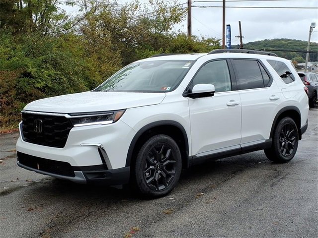 New 2025 Honda Pilot Touring image 1
