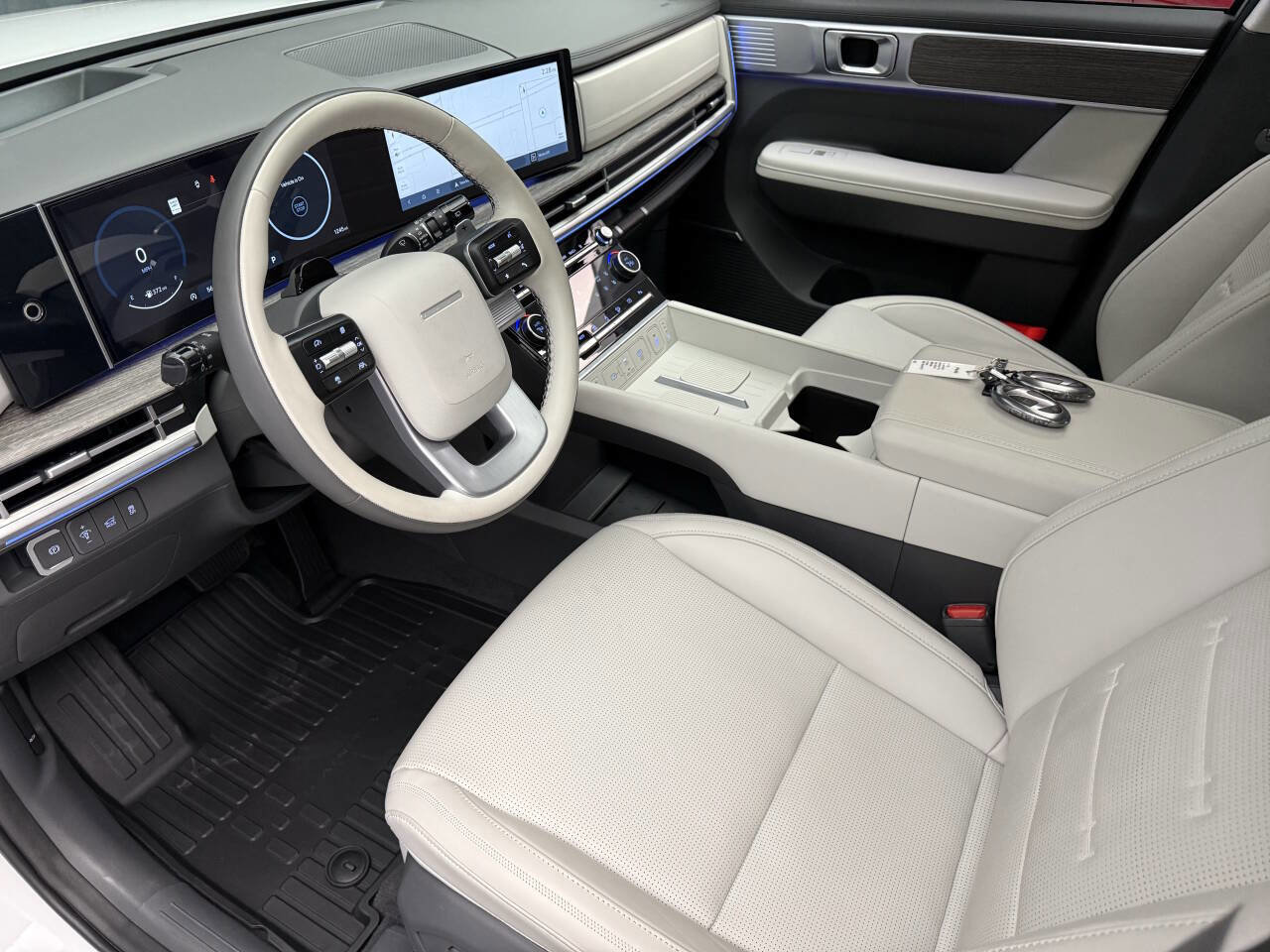 Used 2024 Hyundai Santa Fe Calligraphy image 13