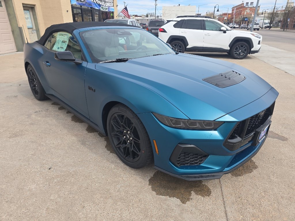 New 2026 Ford Mustang GT Premium w/ GT Performance Package image 3