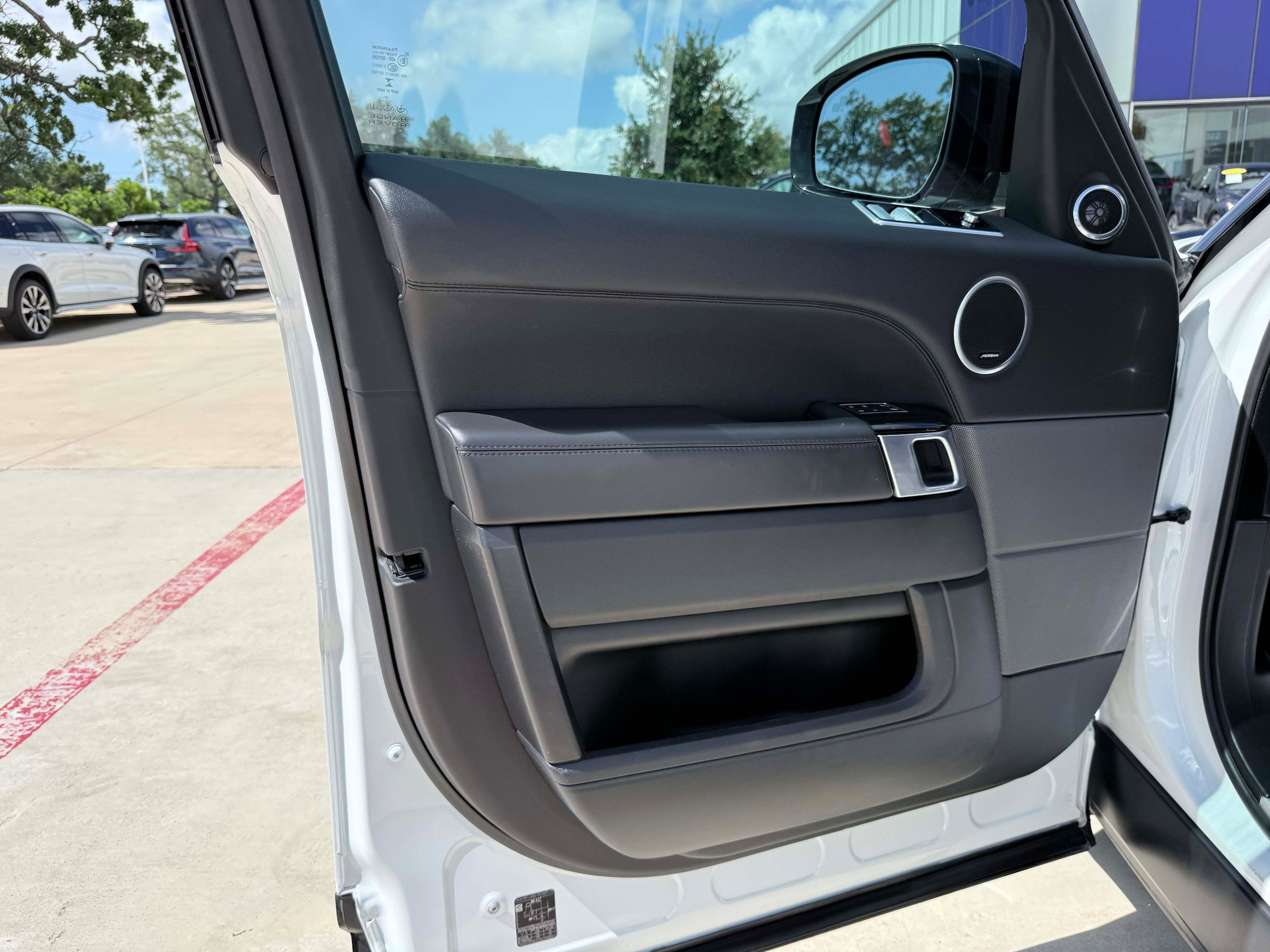 Used 2019 Land Rover Range Rover Sport HSE AWD/4WD image 11