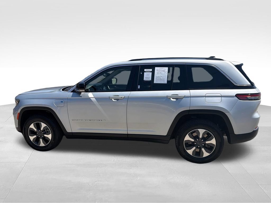 Used 2024 Jeep Grand Cherokee Limited 4xe AWD/4WD image 3