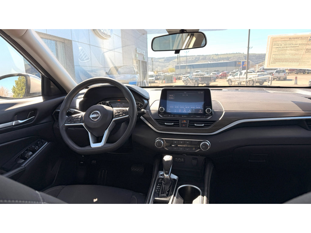 Used 2023 Nissan Altima 2.5 SV FWD image 10