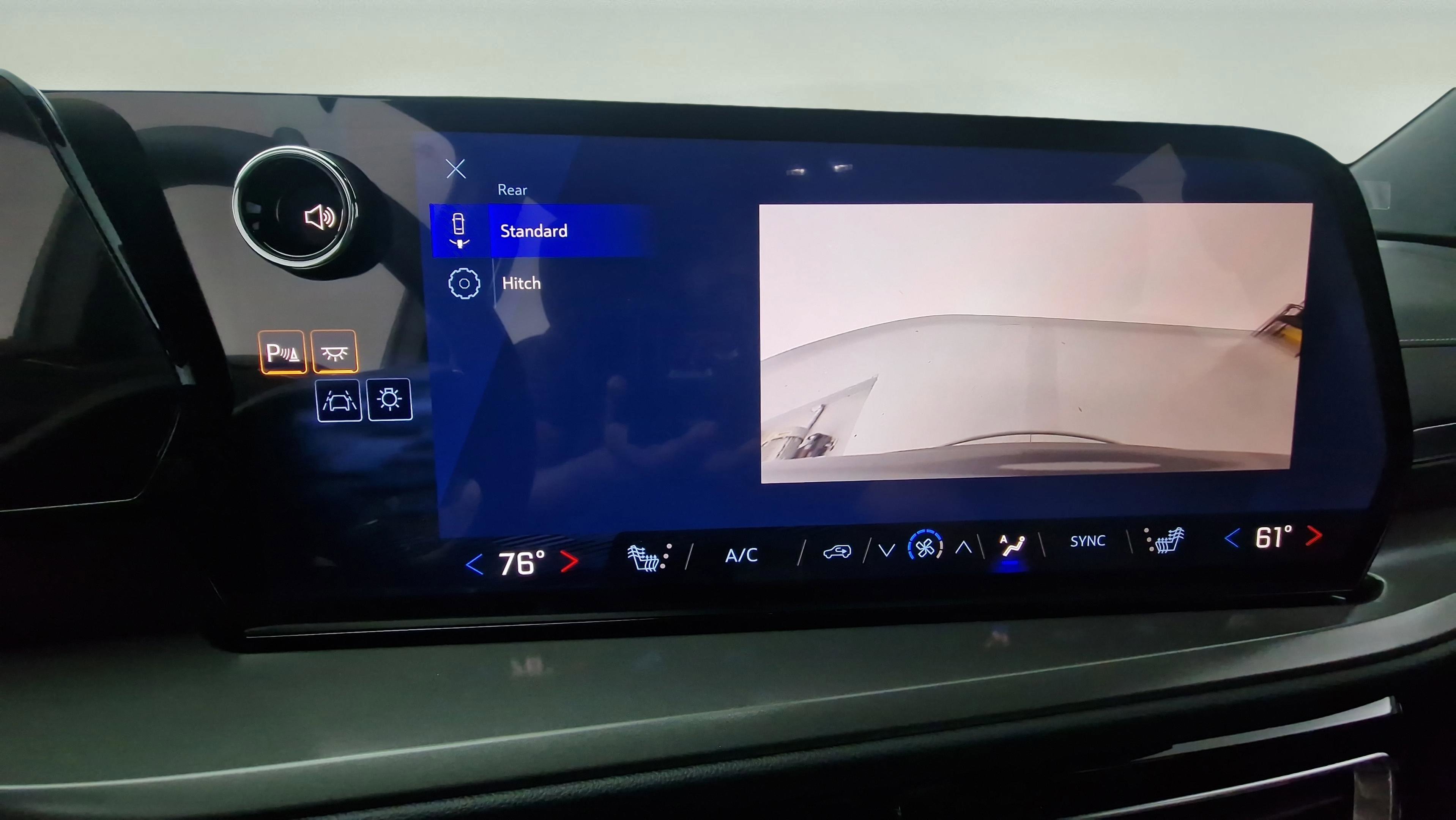 New 2026 Chevrolet Traverse LT w/ LPO, Floor Liner Package image 21