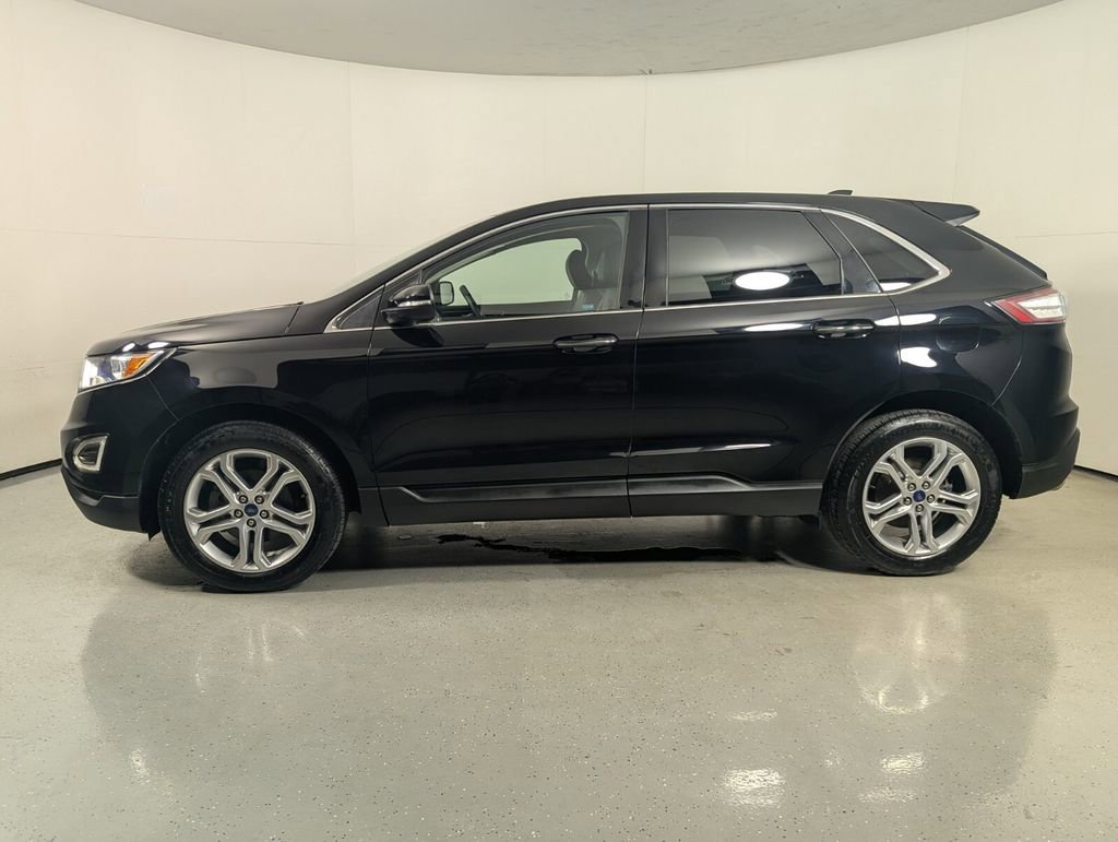Used 2018 Ford Edge Titanium w/ Equipment Group 301A image 4