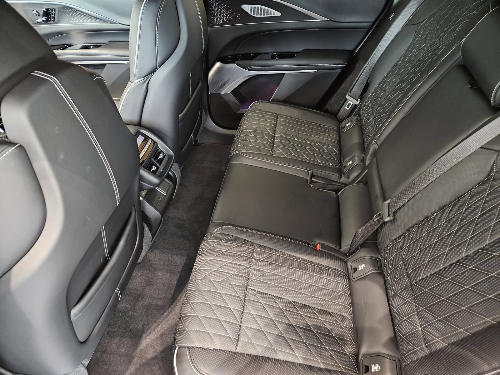 Certified 2026 Cadillac Lyriq V w/ LPO, Floor Liner Package AWD/4WD image 29