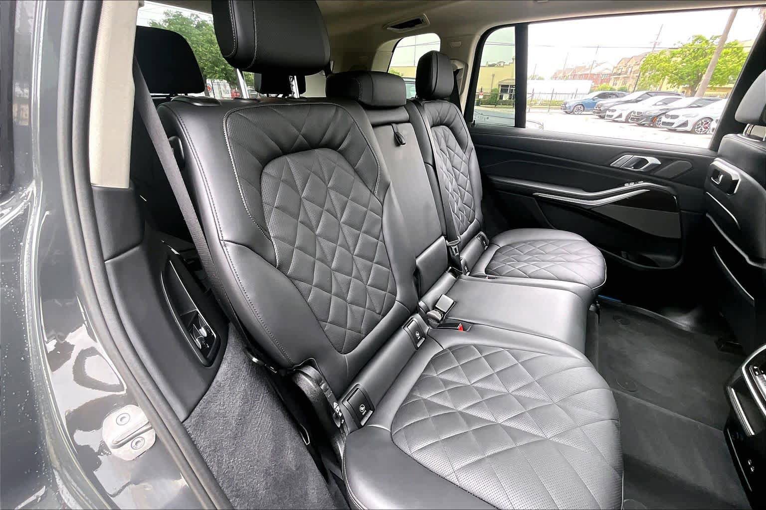 Used 2026 BMW X7 xDrive40i AWD/4WD image 19