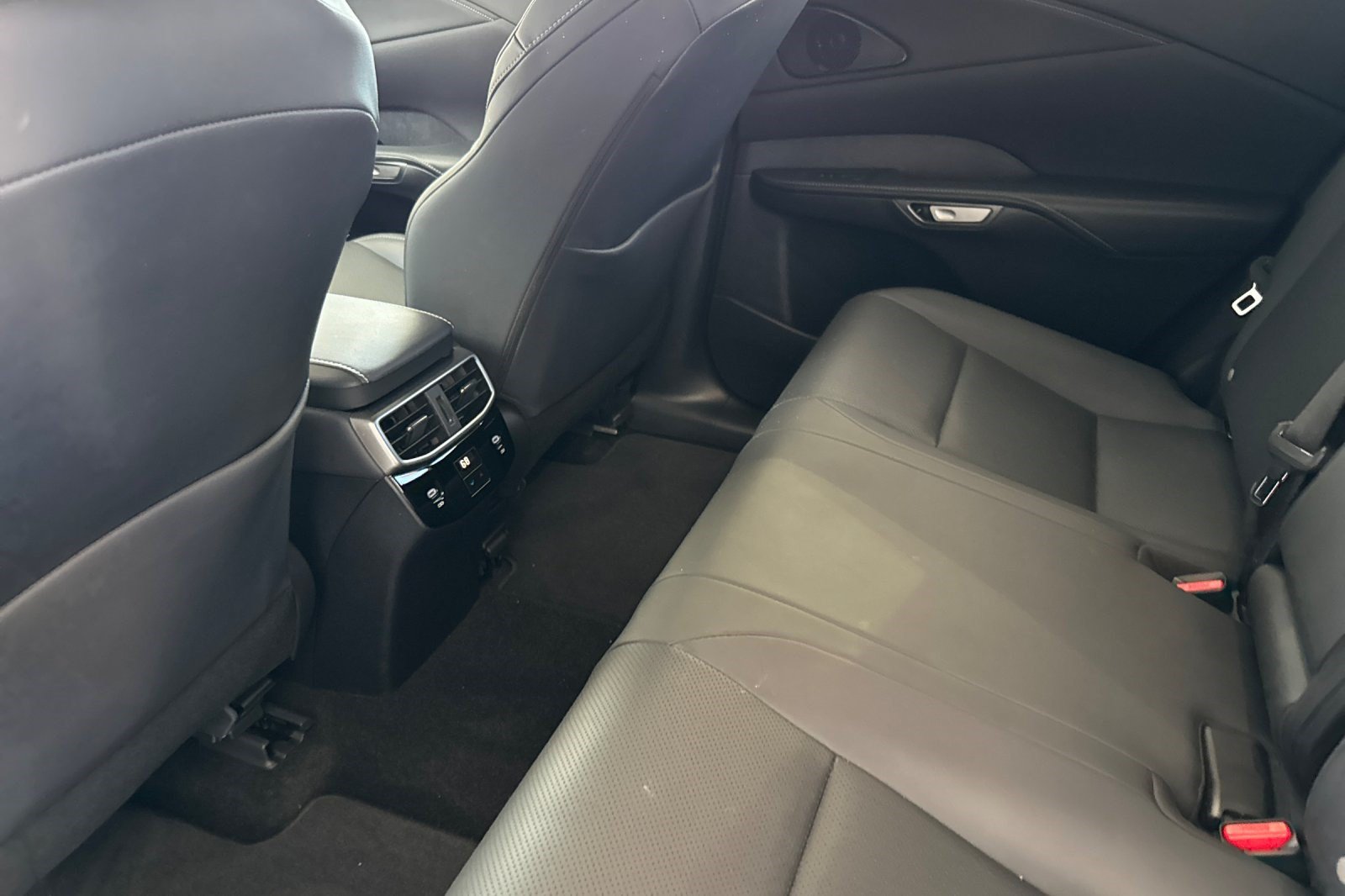 Used 2024 Lexus RX 350 Premium w/ Accessory Package (Z1) FWD image 15