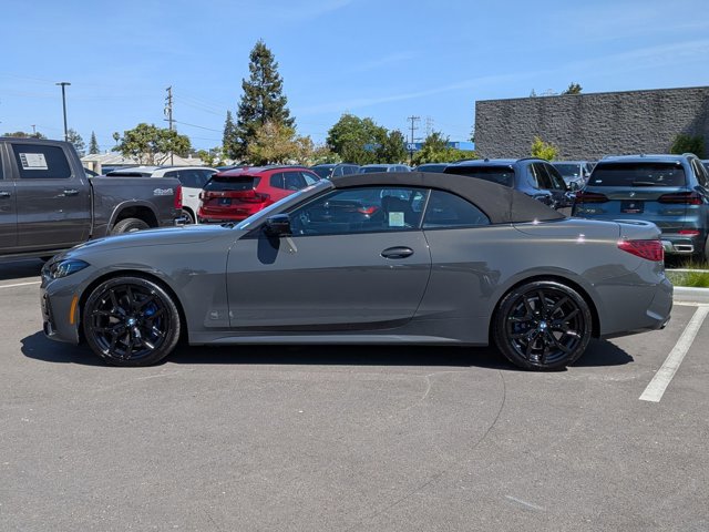 Used 2025 BMW M440i Convertible image 9