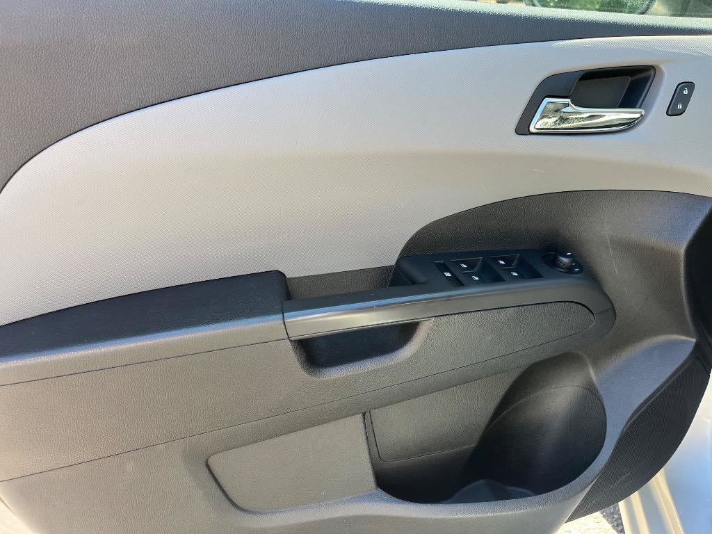 Used 2014 Chevrolet Sonic LT w/ Fun and Sun Package FWD image 17