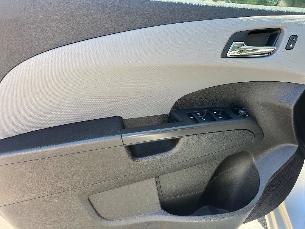 Used 2014 Chevrolet Sonic LT w/ Fun and Sun Package FWD image 17