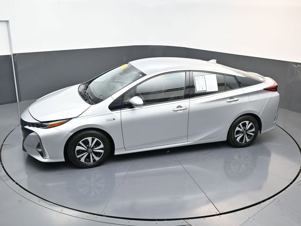 Used 2019 Toyota Prius Prime Advanced image 18