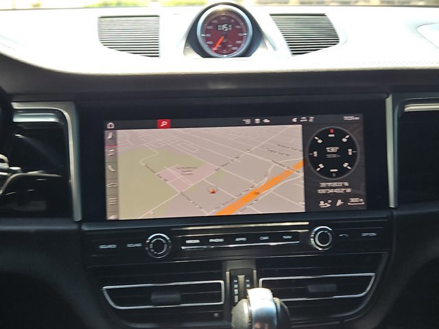 Used 2020 Porsche Macan S AWD/4WD image 15