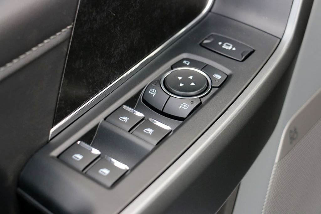 New 2026 Ford F250 XLT w/ XLT Premium Package image 17