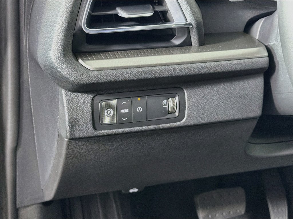 New 2027 Chevrolet Traverse LT w/ Enhanced Driving Package FWD image 10