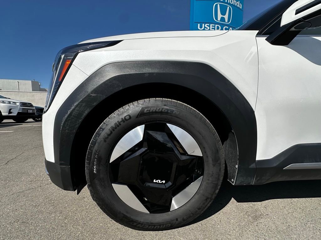 Used 2024 Kia EV9 Light Long Range RWD image 8