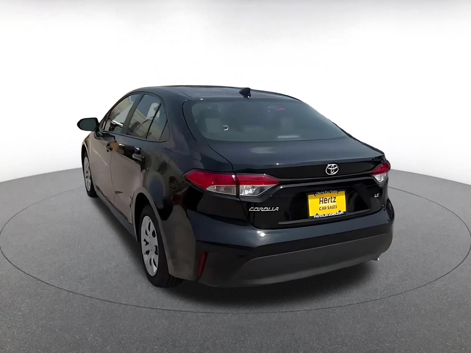 Used 2025 Toyota Corolla LE FWD image 10
