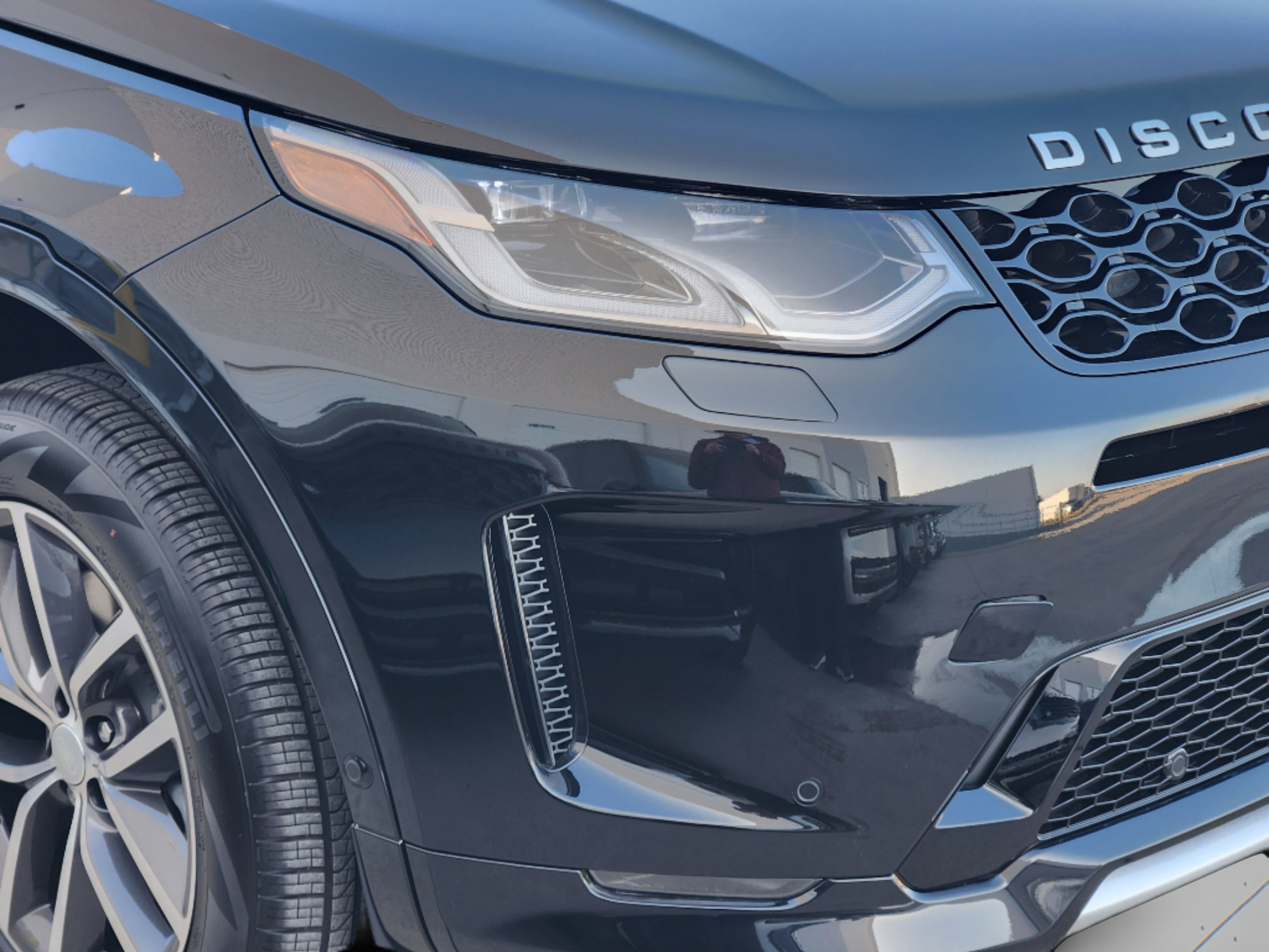 New 2025 Land Rover Discovery Sport S AWD/4WD image 36