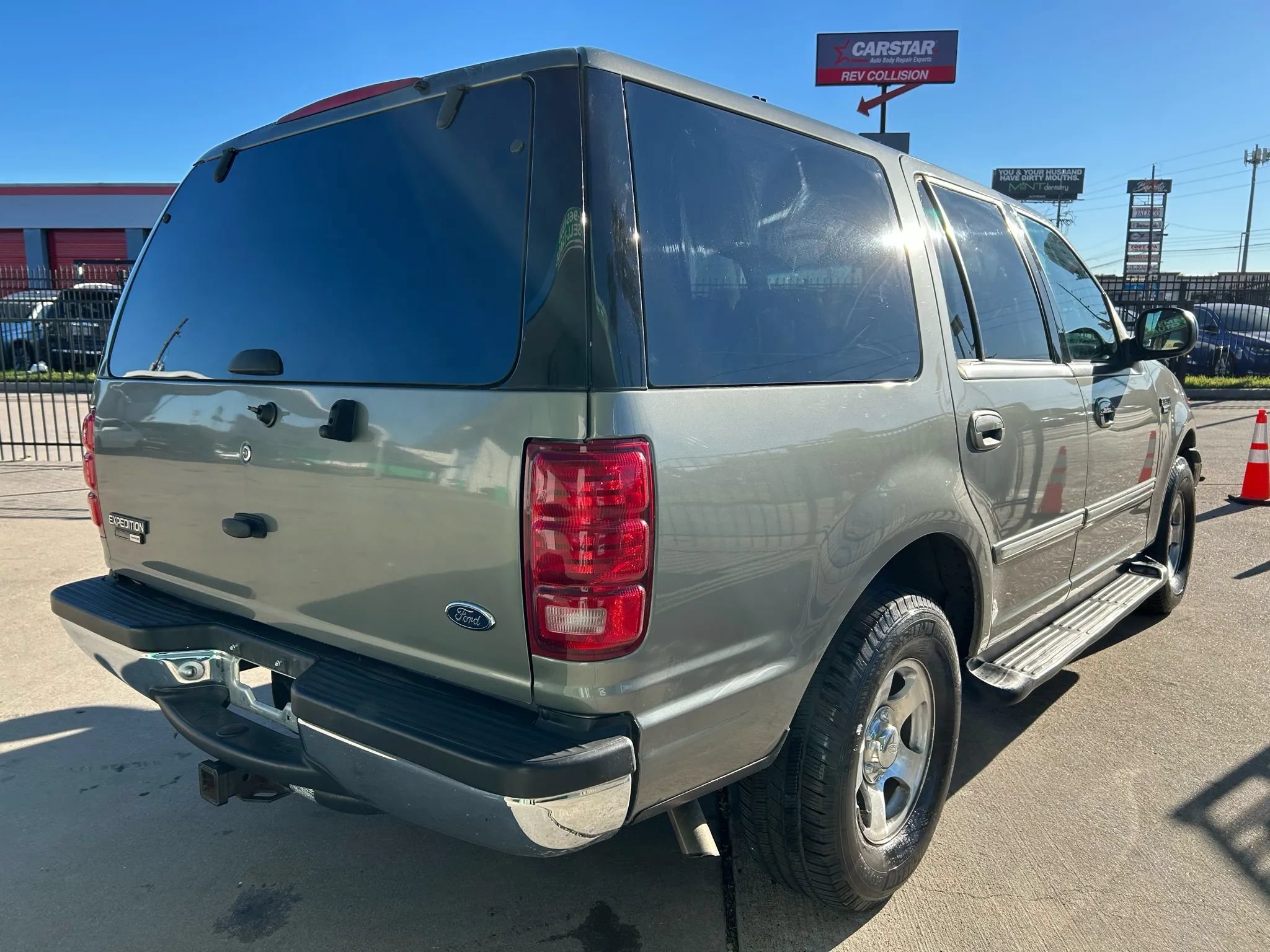 Used 1999 Ford Expedition XLT RWD image 6
