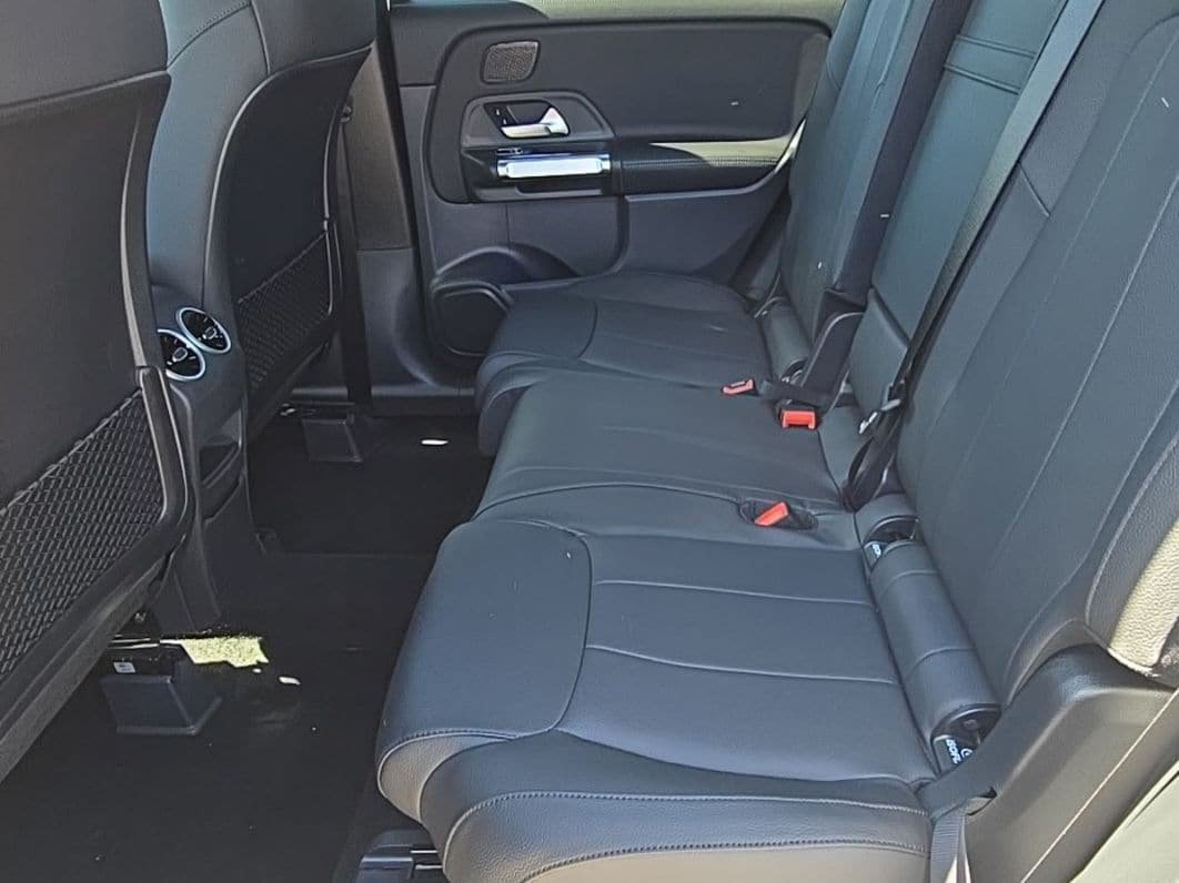 New 2026 Mercedes-Benz GLB 250 4MATIC image 28