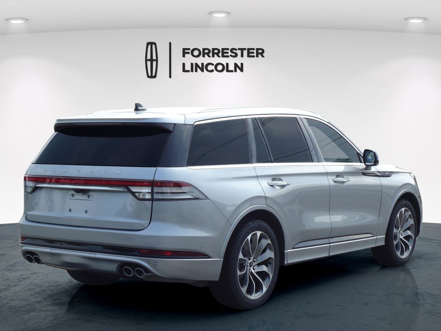 Certified 2023 Lincoln Aviator Grand Touring w/ Equipment Group 301A AWD/4WD image 3