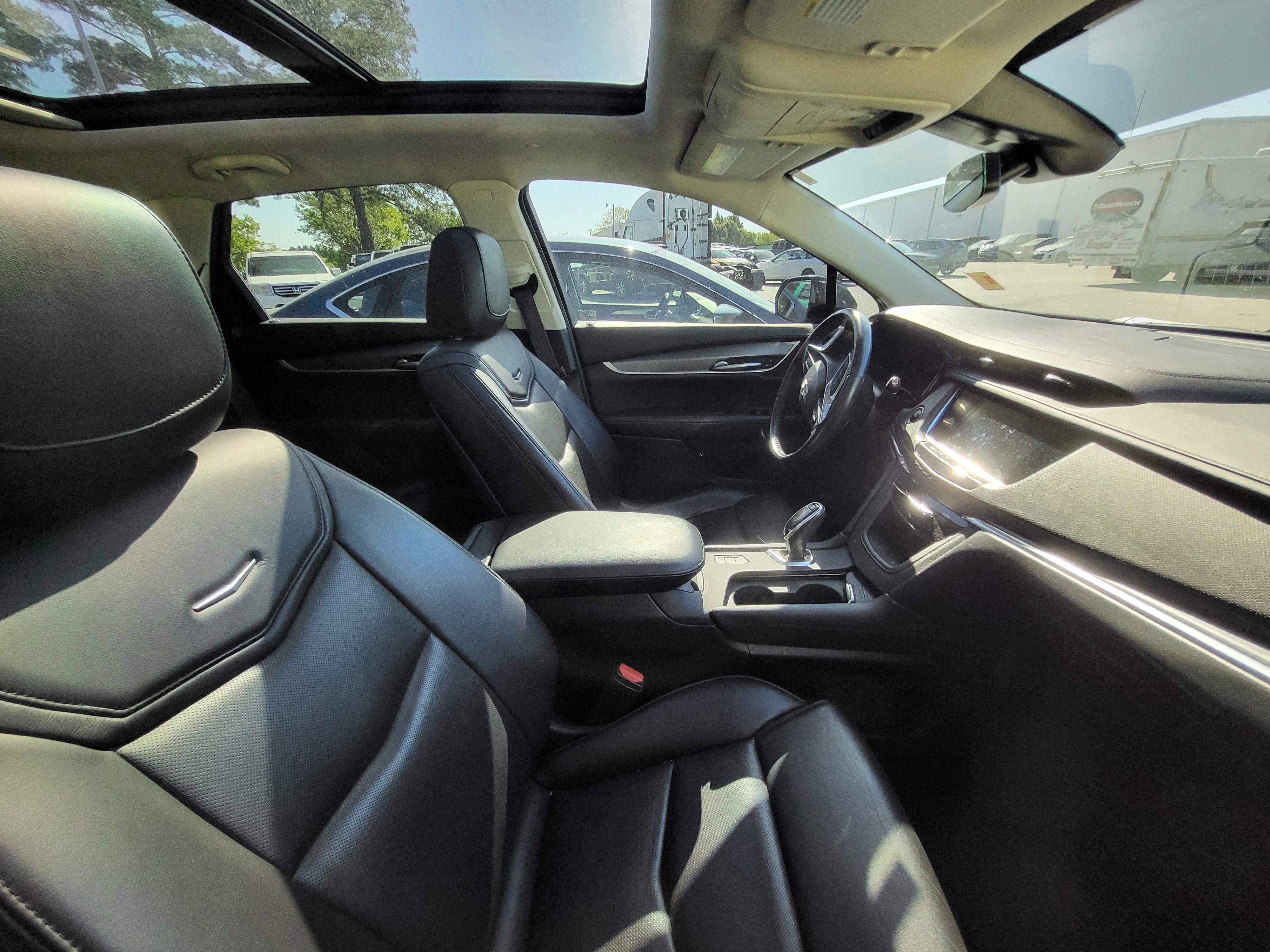 Used 2019 Cadillac XT5 Luxury AWD/4WD image 8