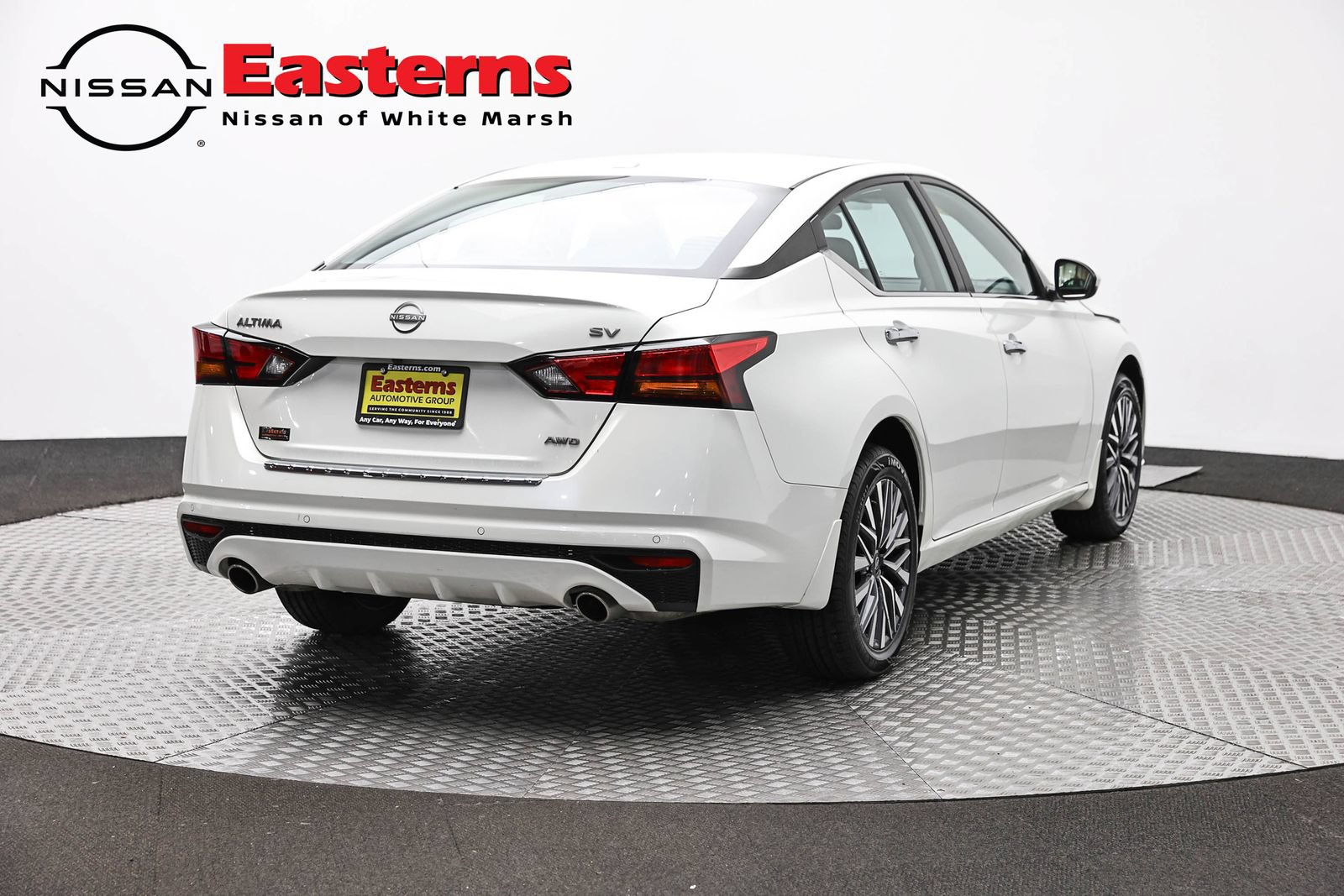 Used 2023 Nissan Altima 2.5 SV w/ SV Premium Package AWD/4WD image 5